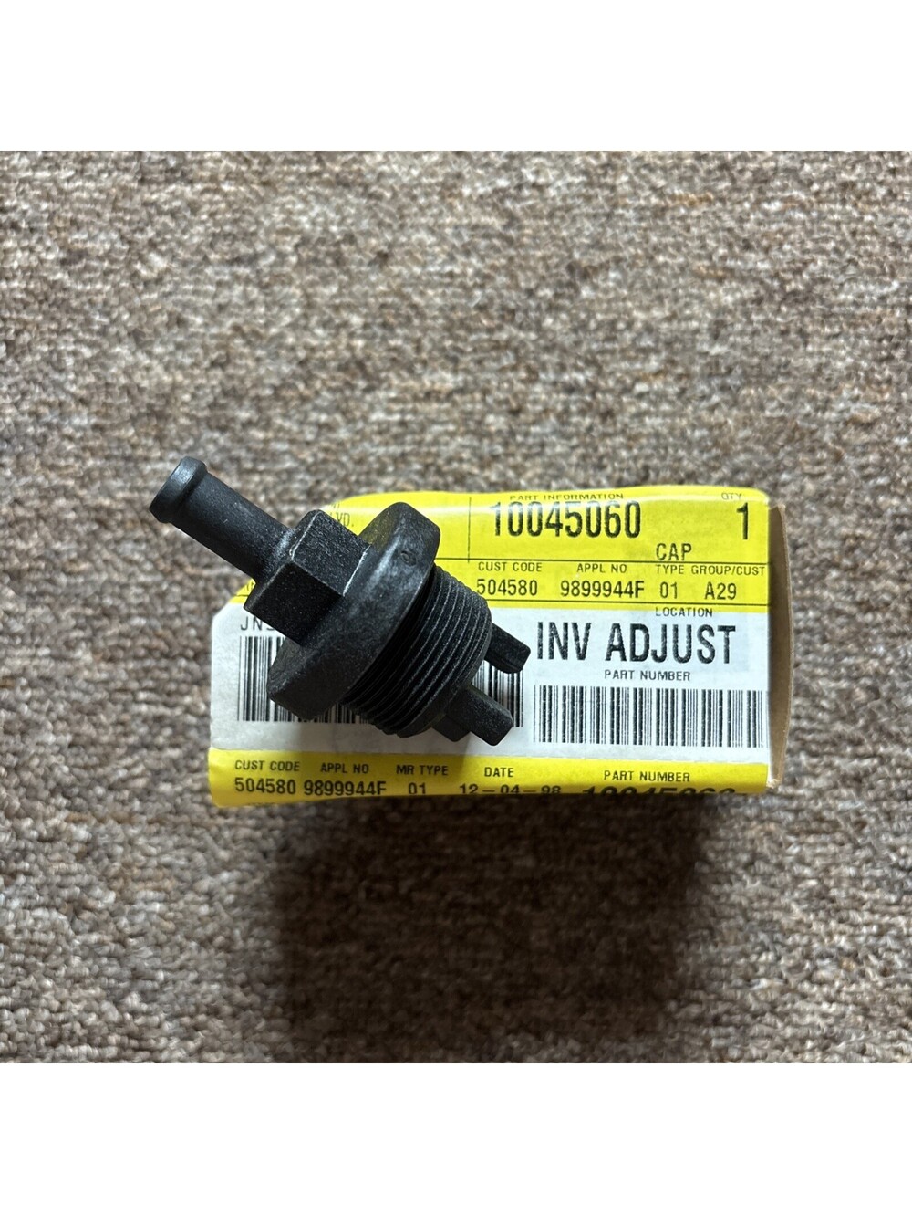 1 NOS GM Positive  crankcase ventilation valve, Chevrolet, Buick, 10045060 D51